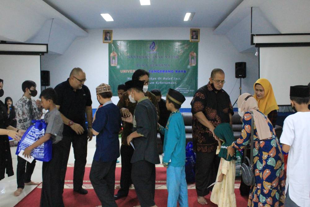 UNTARA Gelar Santunan Anak Yatim & Buka Puasa Bersama di Hari Kartini